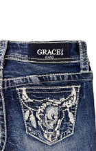 Load image into Gallery viewer, Steer Head Embroidery Girl Boot Cut
