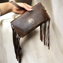 Load image into Gallery viewer, Brown leather wristlet 

